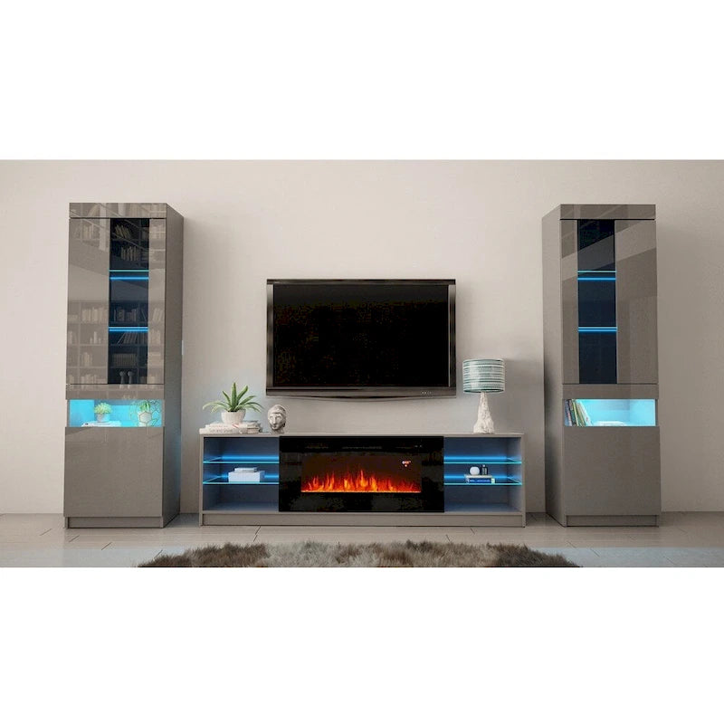 Moderner elektrischer Kamin als Wandeinheit mit Entertainment-Center