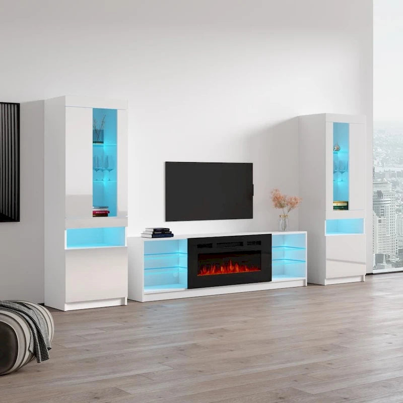 Moderner elektrischer Kamin als Wandeinheit mit Entertainment-Center