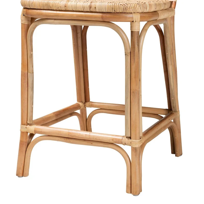 Moderner Boho-Hocker aus natürlichem braunem Rattan