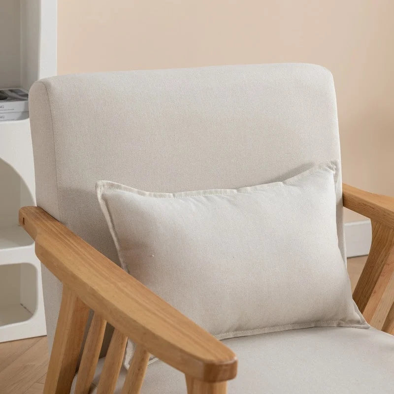 Akzent-Sessel im Mid-Century-Stil aus massivem Holz mit Bouclé-Polsterung und Kissen