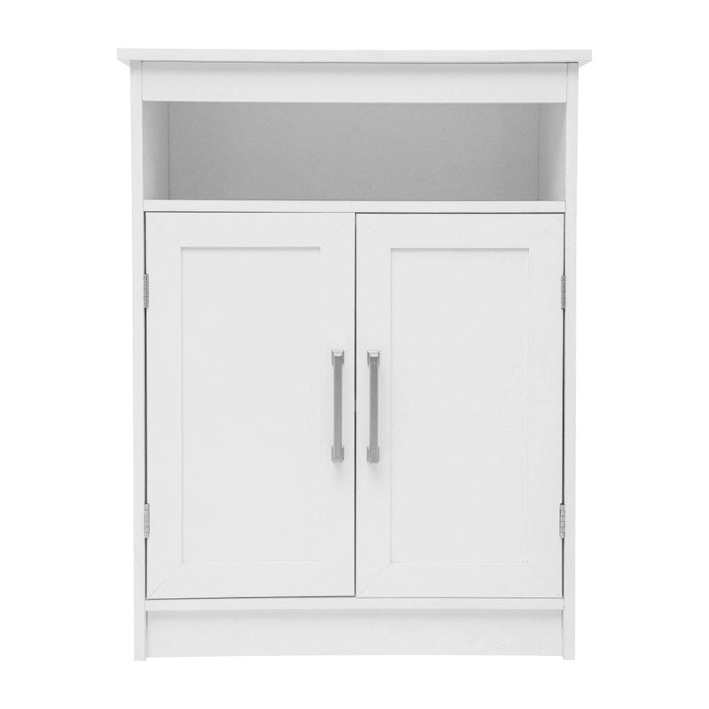 Moderner Badezimmerschrank mit magnetisch schließenden Türen und Einlegeböden
